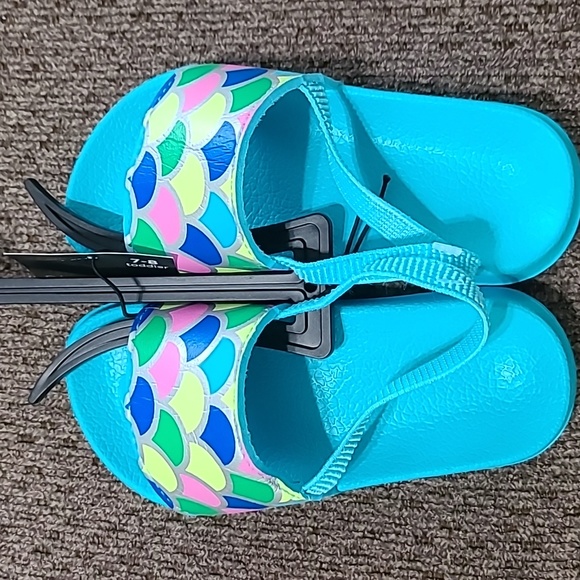 OKIE DOKIE TODDLER "ISAND TURQUOISE " SANDALS SIZE 7-8 - Picture 8 of 9